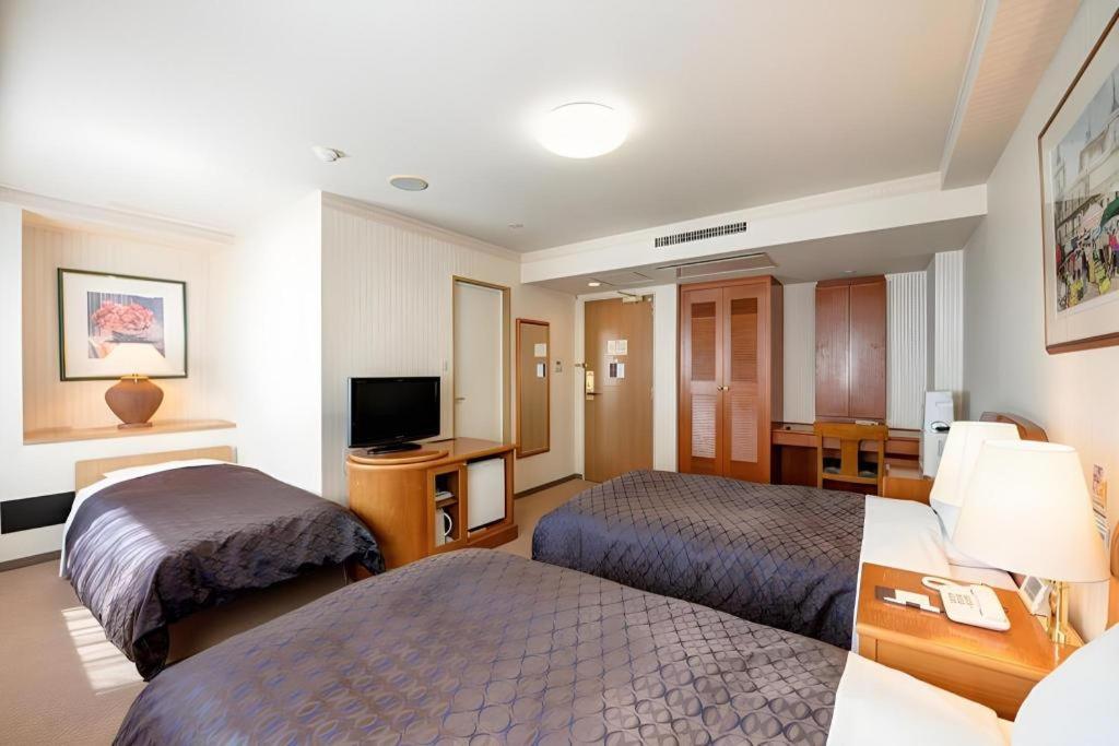 Albert Hotel Akita Bagian luar foto